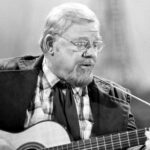 Burl Ives' 'A Holly Jolly Christmas' Lyrics | Billboard With A Holly Jolly Christmas Singer Crossword