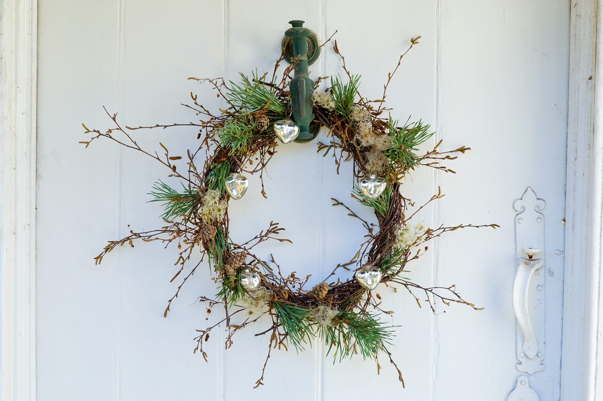 contemporary christmas door wreath bbc gardeners world magazine pertaining to christmas wreath material crossword Contemporary Christmas Door Wreath | Bbc Gardeners World Magazine pertaining to Christmas Wreath Material Crossword